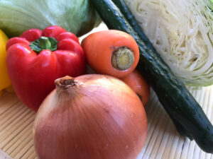 玉ねぎとパプリカを含む野菜